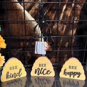 New Bee Hive Themed Inspirational Home Decor Accent 4 Piece Set